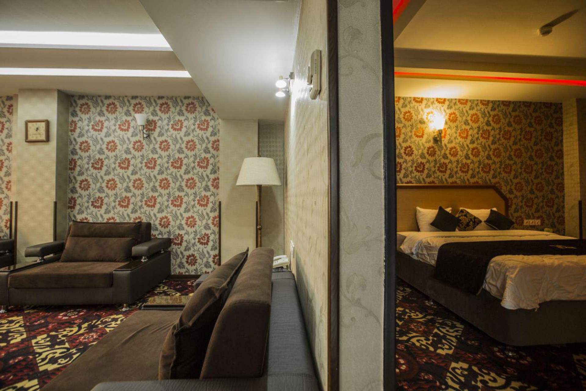 Royal-Suite1.jpg